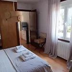 El Jardin Y Mar